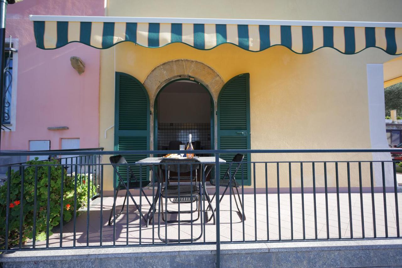La Casa Col Portico Apartment Leivi Exterior photo